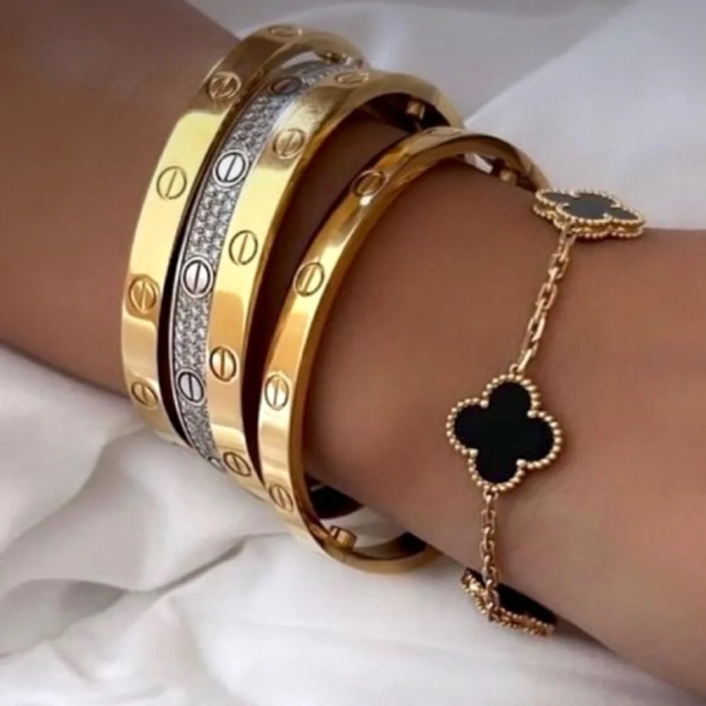 Gold Screw Classic Model Bracelet - Picture 7 of 10